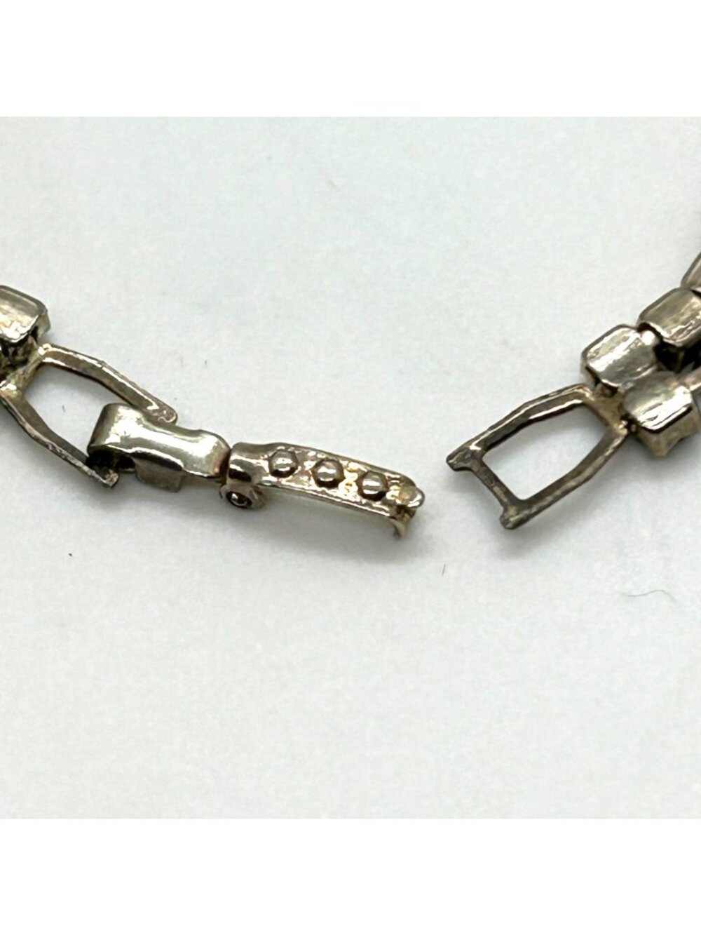 Vintage Tennis Bracelet With Black & Clear Rhinestones Silver Tone 6.5 Inches Lo - Picture 8 of 11
